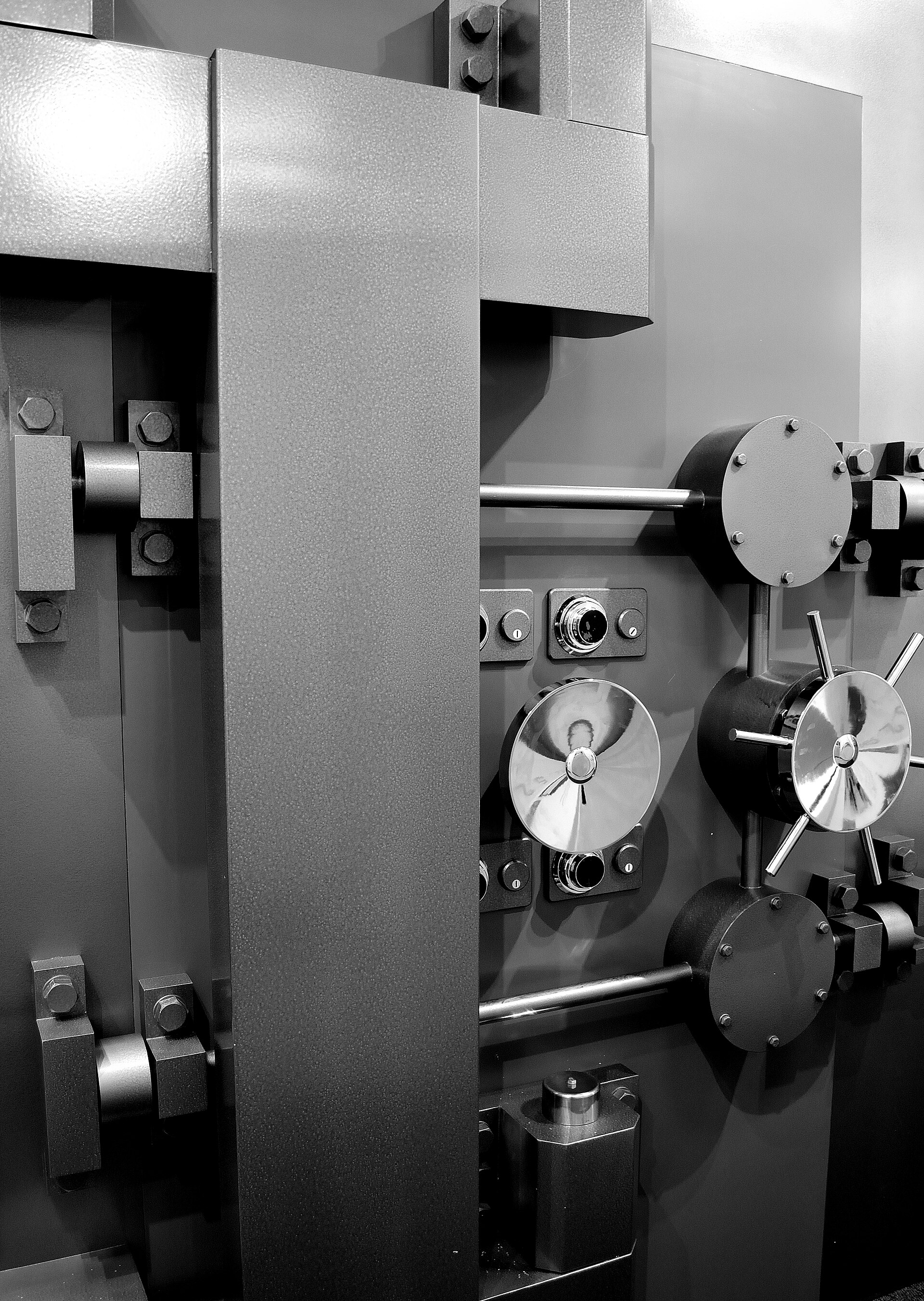 Bank vault door locking mechanism