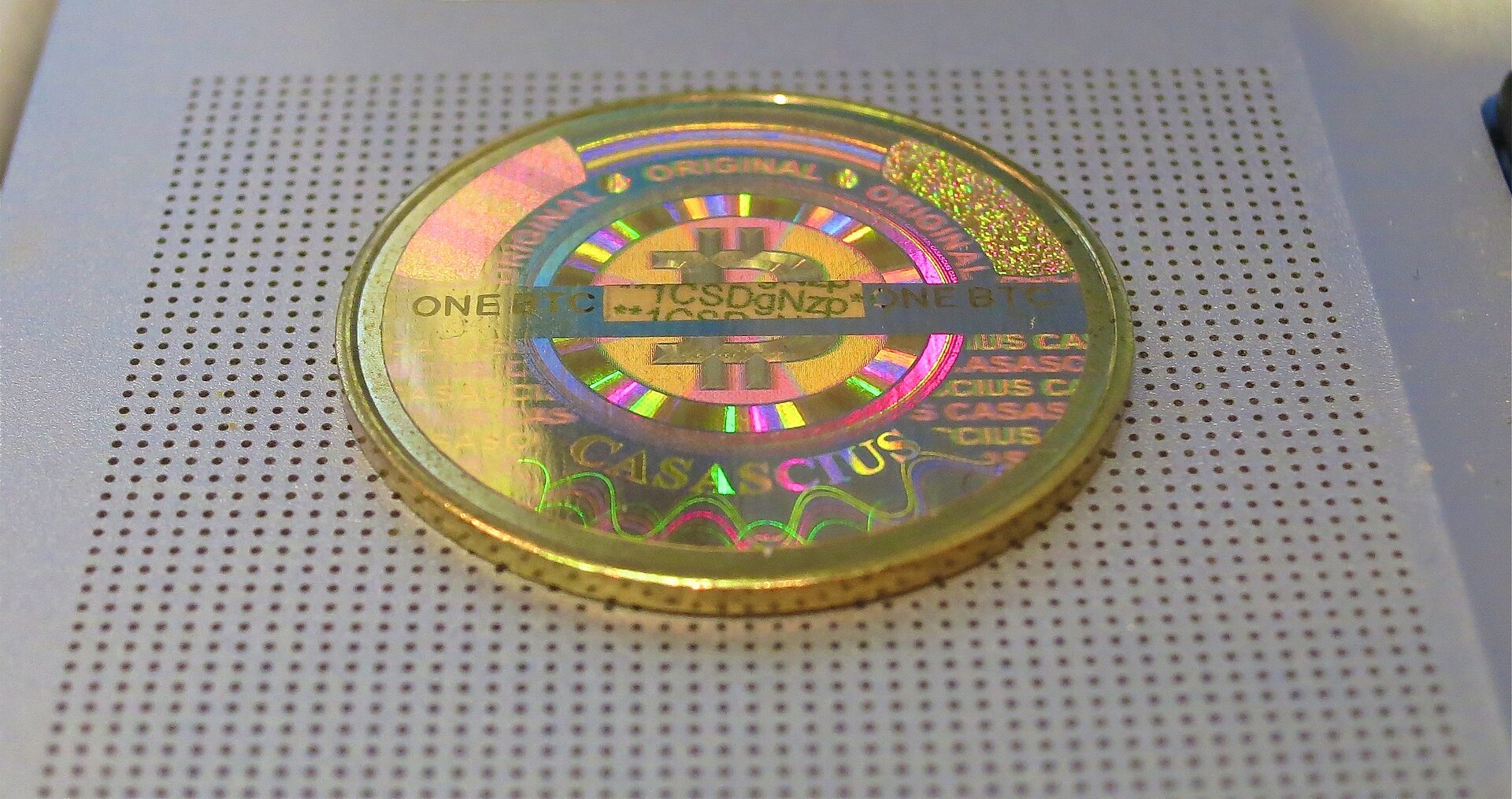 A Casascius physical bitcoin with holographic seal
